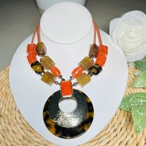 Vintage CHICO'S Faux Tortoise Shell , and Hammered Gold Tone Pendant necklace